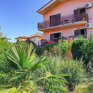 Marinici - With Private Parking Rijeka