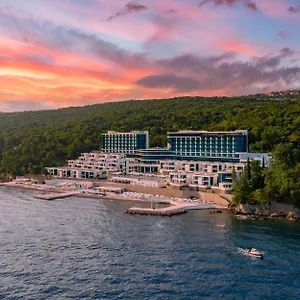Hilton Costabella And Риека